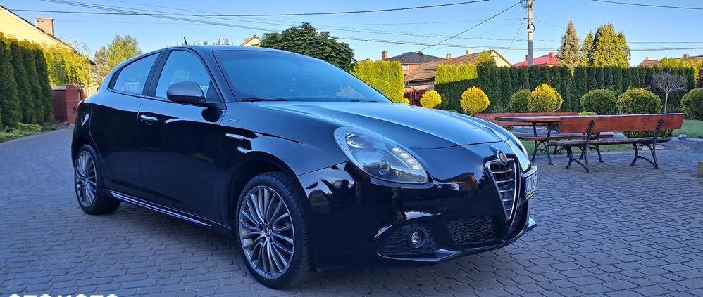 Alfa Romeo Giulietta cena 29900 przebieg: 219000, rok produkcji 2013 z Puck małe 154
